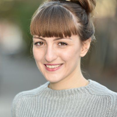 Doris Domoszlai-Lantner, writer for Maxwell Social and Cafe Society