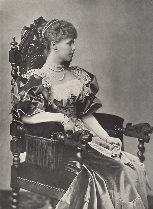 Marie,_Crown_Princess_of_Romania.jpg