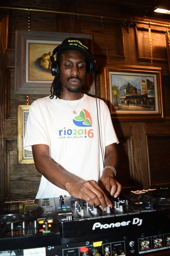 The match wasn’t the only thing spinning, beats kept the energy high