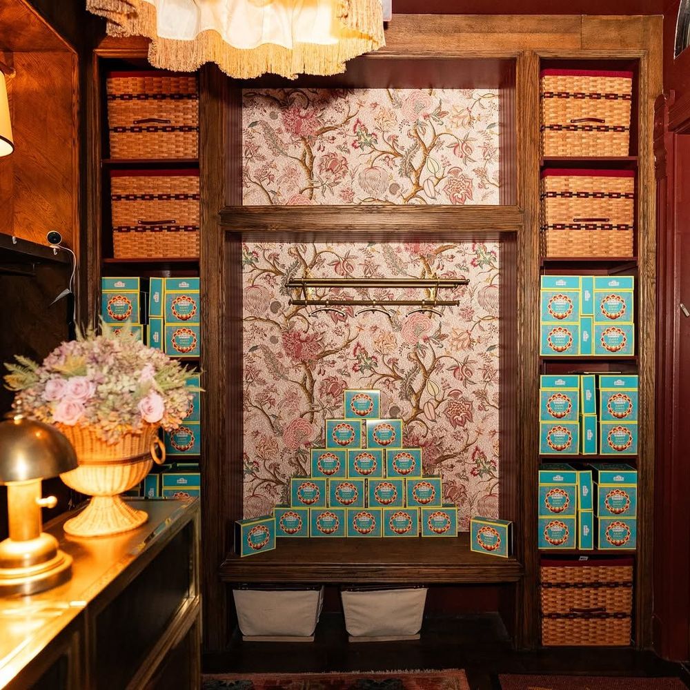 Ahmad Tea gifted guests with beautifully designed and packaged gift sets—a thoughtful parting gesture that added warmth to the close of an unforgettable evening