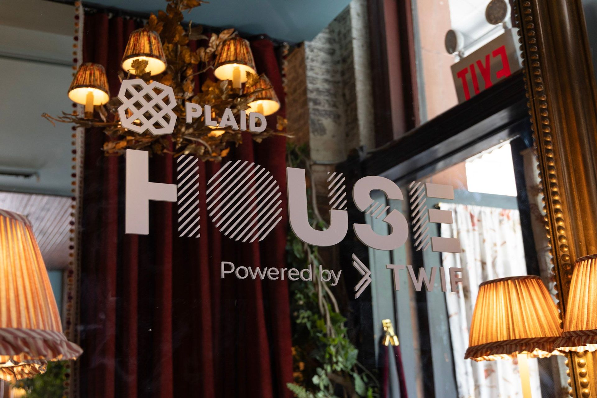 Plaid and This Week in Fintech Take Over Maxwell Social