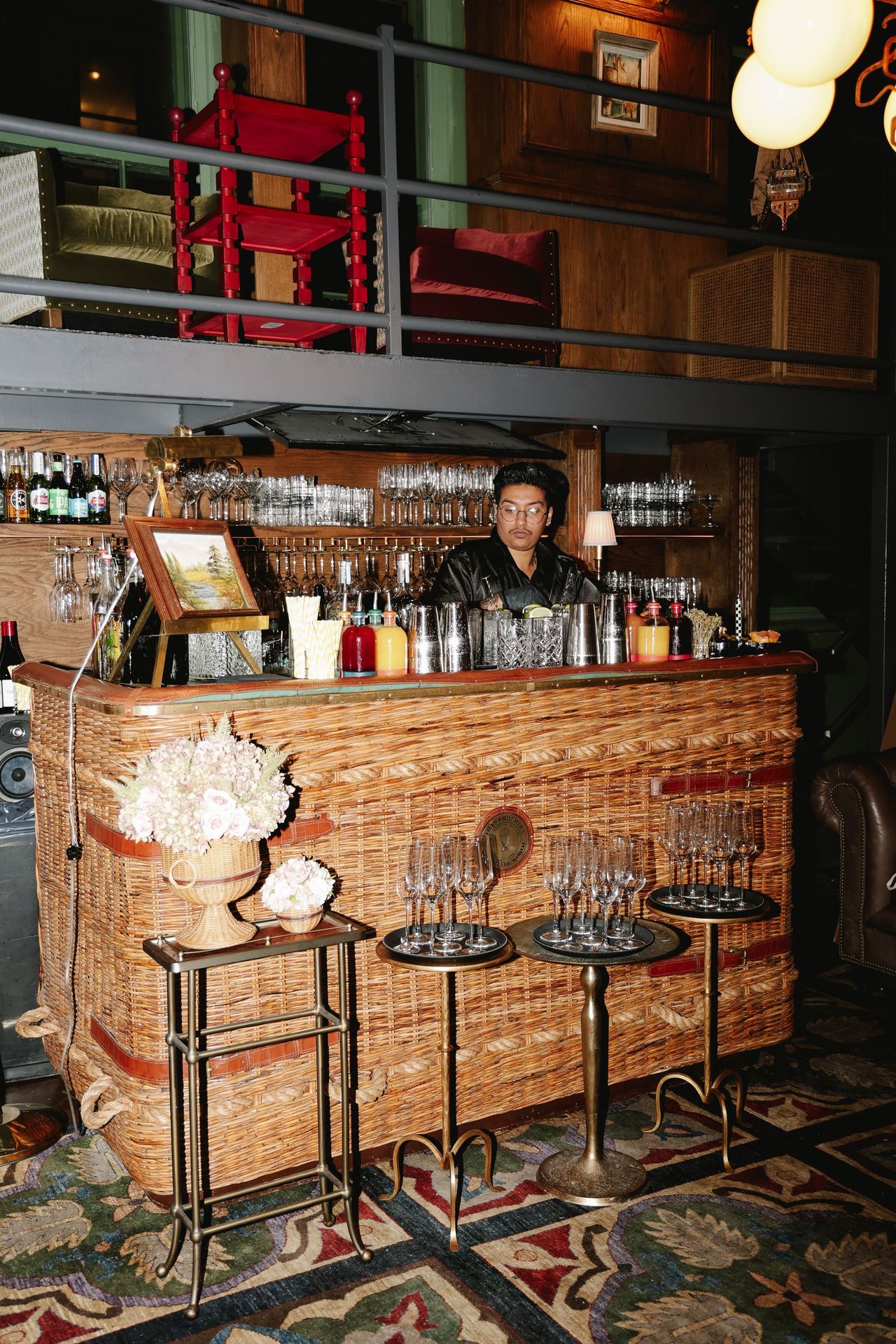 Maxwell's bar, a cornerstone of the hospitality that made everyone feel at home