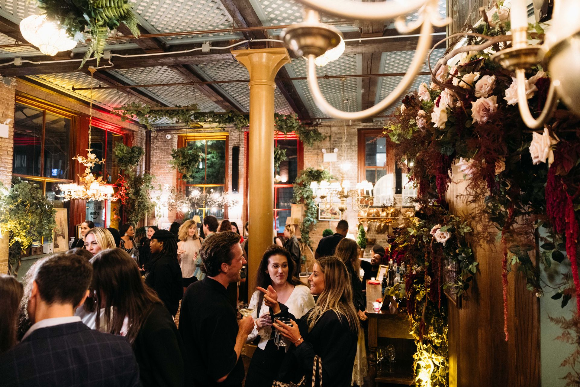 Maxwell Social came alive with energy as New York’s creatives & fans gathered for an memorable night with Prime Video and Cosmopolitan.