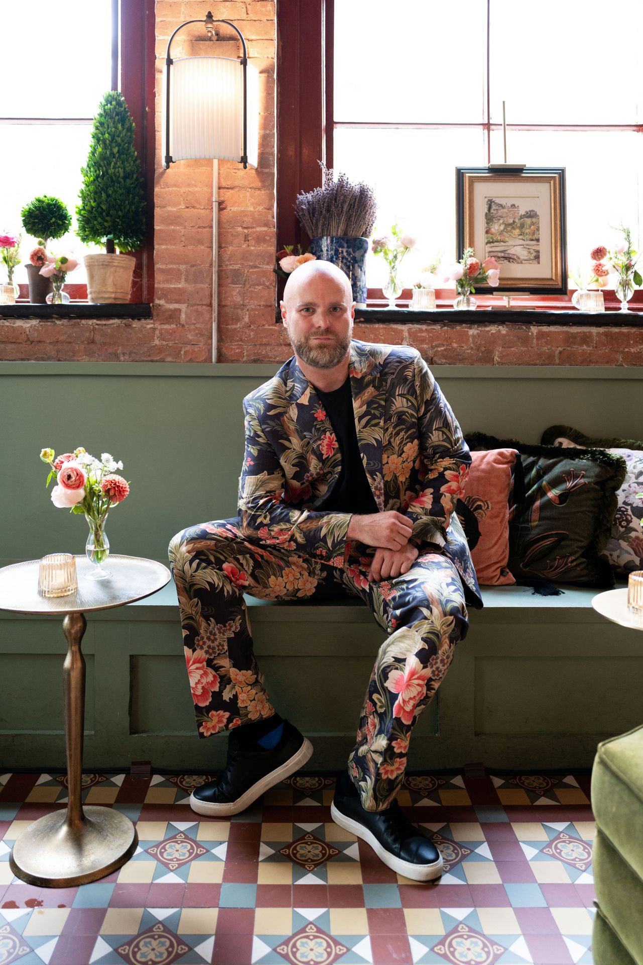 Larry Walshe himself, making a bold statement that matched the artistry of the evening