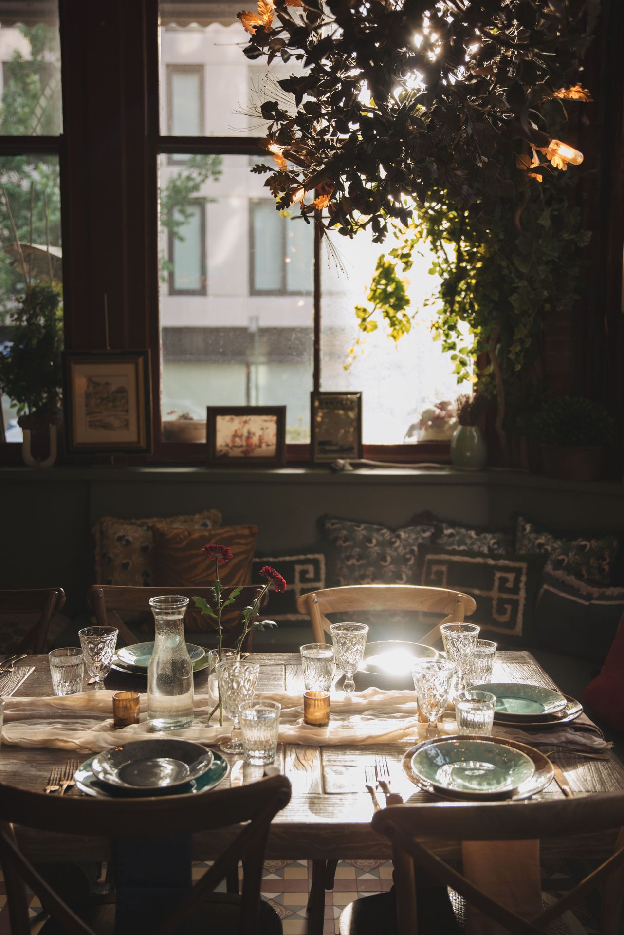 This is what we mean when we say Maxwell feels more like a home than a venue