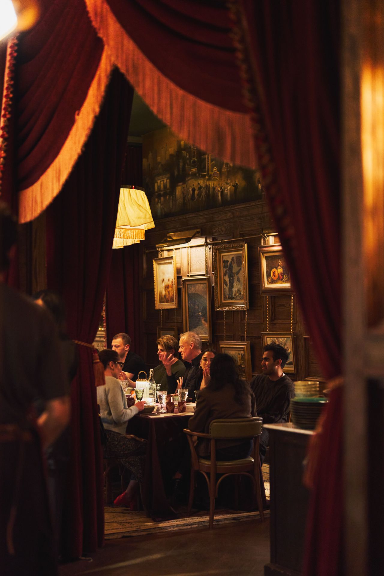 Why Supper Clubs Are the Next Big Trend for Real-Life Connections